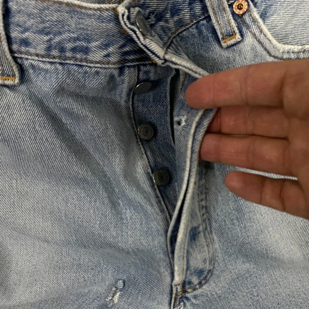 Vintage Levis 501 Jeans Mens FITS Men 33x30 Denim Button Fly Distressed Made USA
